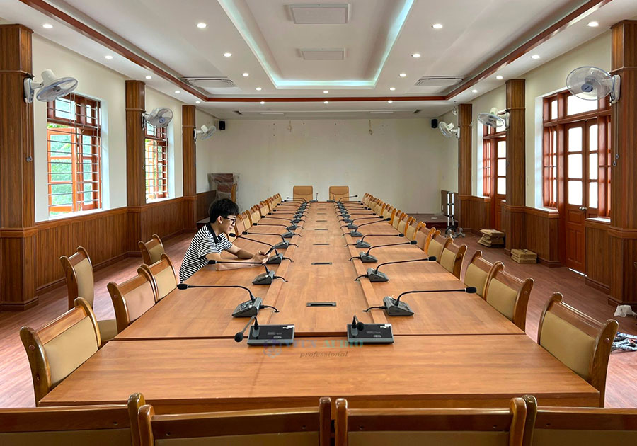 Âm thanh phòng họp, hội nghị ảnh thật