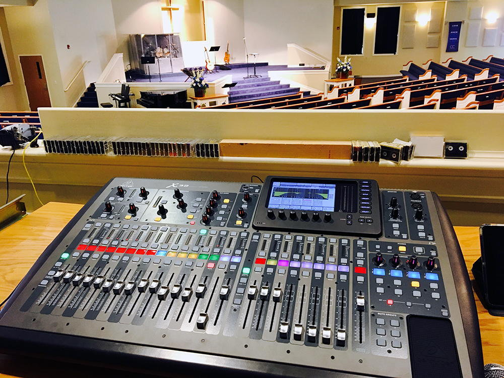 setup hệ thống âm thanh nhà thờ giảng lễ
