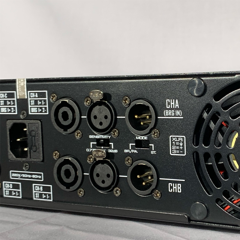 Cục Đẩy Công Suất C-PSound PX-4800 mặt sau nét