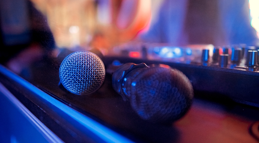 Tiêu chí đánh giá micro karaoke không dây hay 2